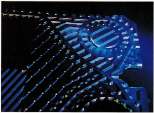 Plate inspection under ultraviolet light